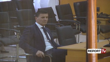 Report TV - ONM e ‘gozhdoi’ me pyetje, gjyqtari i administratives Artur Malaj kalon Vettingun
