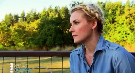 Total Divas S06 - Ep08 Pain in the Neck HD Watch