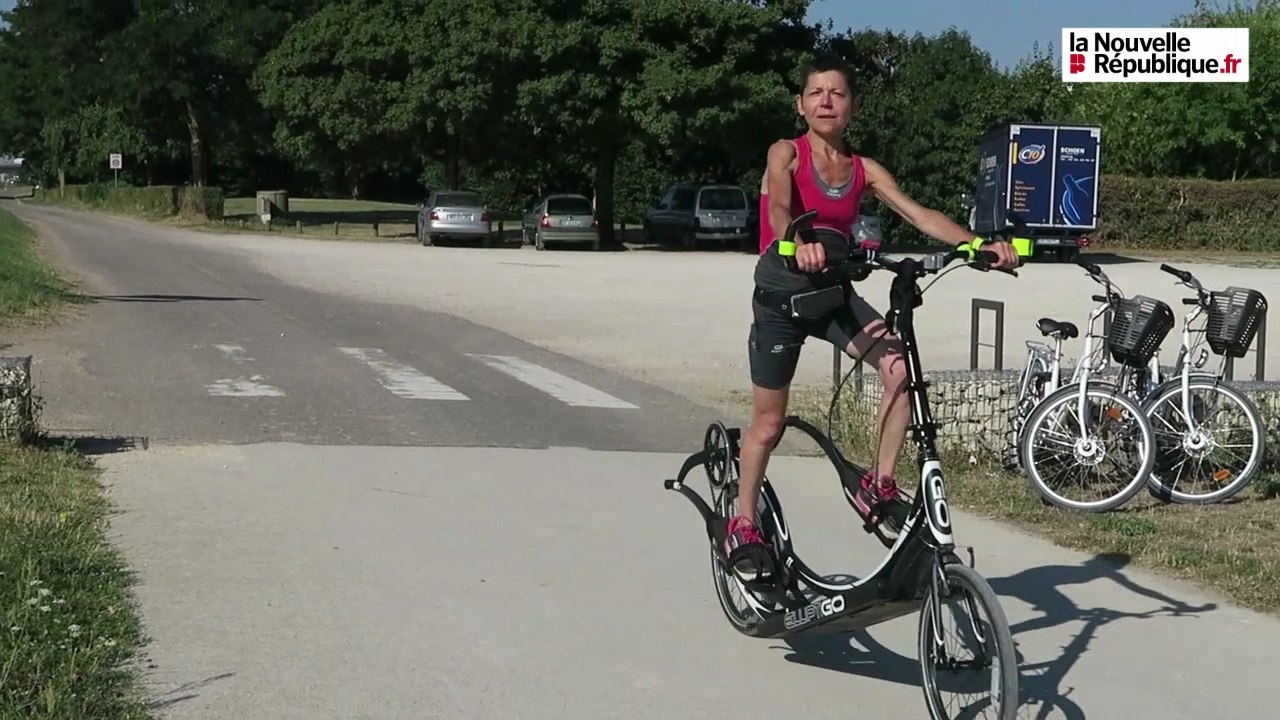 VIDEO. A Blois, elle fait du vélo debout