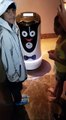 في الصين! الروبوت يقوم بدور الخادم في الفنادق!