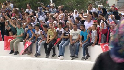 Türkiye şehit anne ve bebeğine sahip çıkıyor