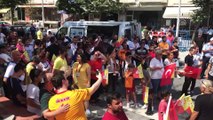 Galatasaray bayrağı, Şampiyonlar Anıtı'nda - İSTANBUL