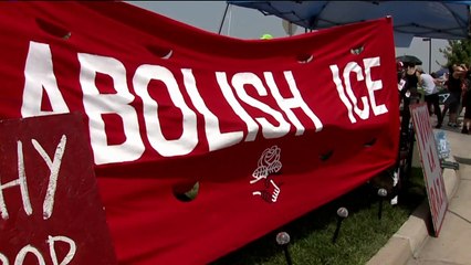 8 Arrested as Protesters Block Entrance to Colorado ICE Office