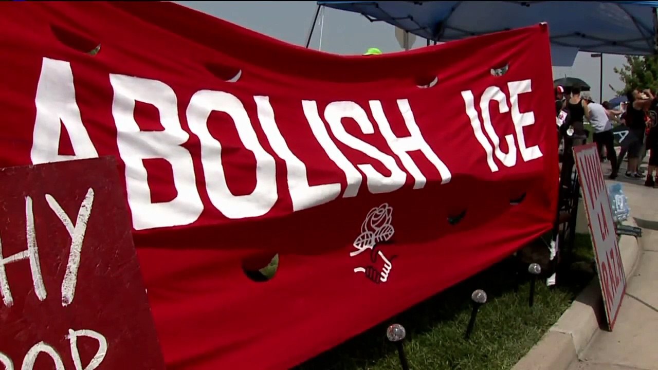 8 Arrested as Protesters Block Entrance to Colorado ICE Office
