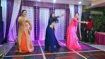 इन लड़कियों ने मिलकर किया ऐसा शानदार डांस देखने वाले हैरान रह गए