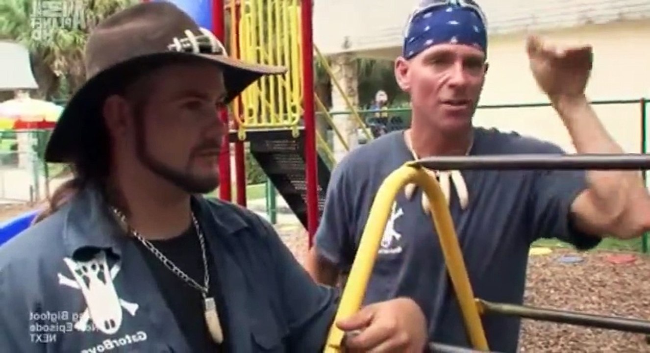 Gator Boys S01 - Ep06 Horse-Devouring Gator HD Watch
