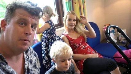 TOCH NAAR ZWEMBAD?  | Bellinga Familie Vloggers #1075