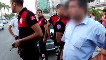 Adana'da özel halk otobüsü şoförüne darp iddiası