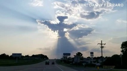 'Texas Angel' Spreads Her Wings In The Sky & Image Goes Viral