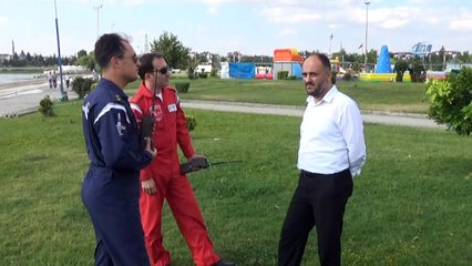Türk yıldızlarından Beyşehir Gölü üzerinde nefes kesen prova