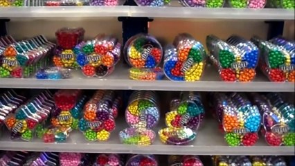 M&Ms World Amazing Candy Store London Views.
