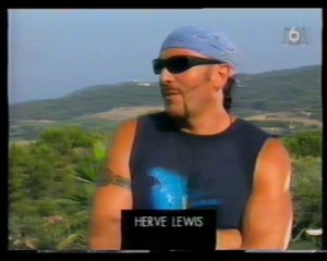 Johnny Hallyday - question à son coach physique Hervé Lewis - 1993