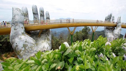 Golden Bridge : Vietnam के इस Bridge पर चलना मानों भगवान के हाथों पर चलना | वनइंडिया हिन्दी