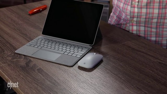 Microsoft Surface Go Unboxing 2018