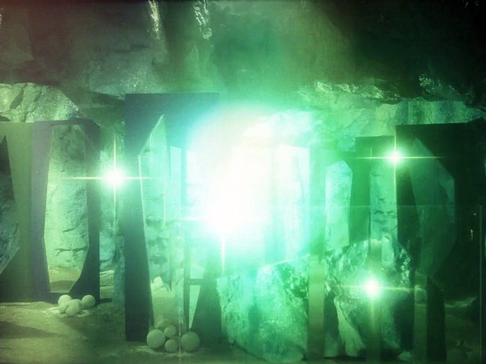 Mondbasis Alpha 1  S02E13 - Das Spiegelwunder