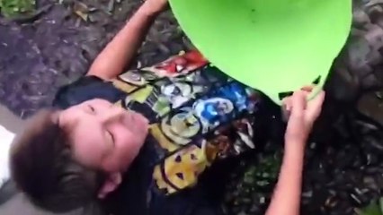 Οι πιο αστείες πτώσεις στο διαδίκτυο