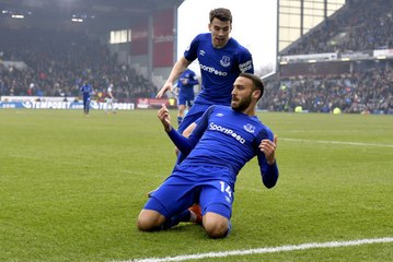 Cenk Tosun, Valencia'yı da Boş Geçmedi!