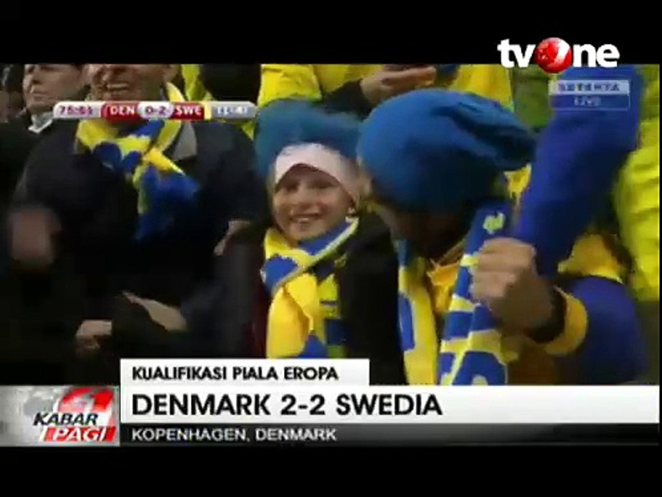 2 Gol Ibra Bawa Swedia ke Putaran Final Piala E...