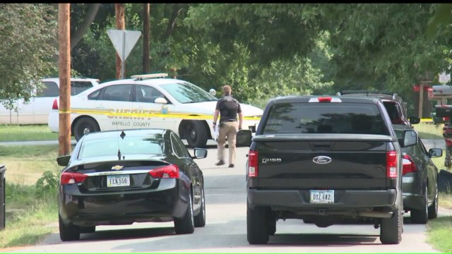 One Dead, Three in Custody Following Shootout with Police by Iowa Elementary School