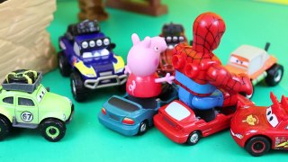 Peppa Pig and Duplo Lego Spiderman Race Disney Cars on Radiator Springs 500 1/2 Off Road T