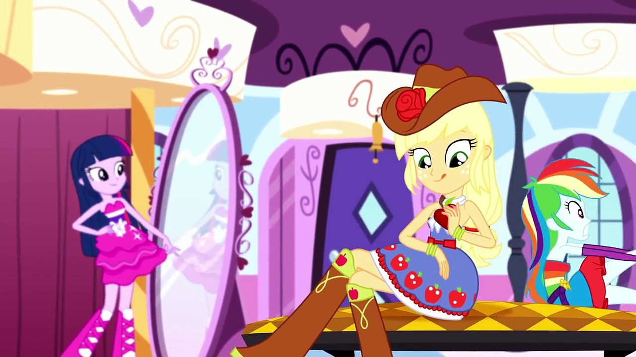MLP: Equestria Girls ‘Make Up Shake Up Canterlot Short