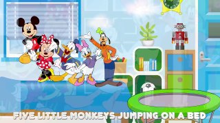 Mickey Mouse Clubhouse Finger Family Jumping on The Bed Song!