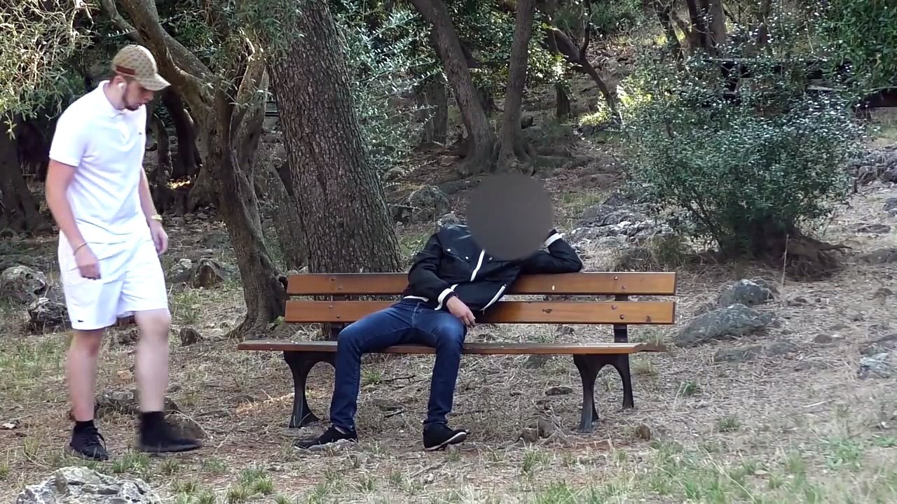 RENDRE FOU UN VOLEUR DE PORTEFEUILLE