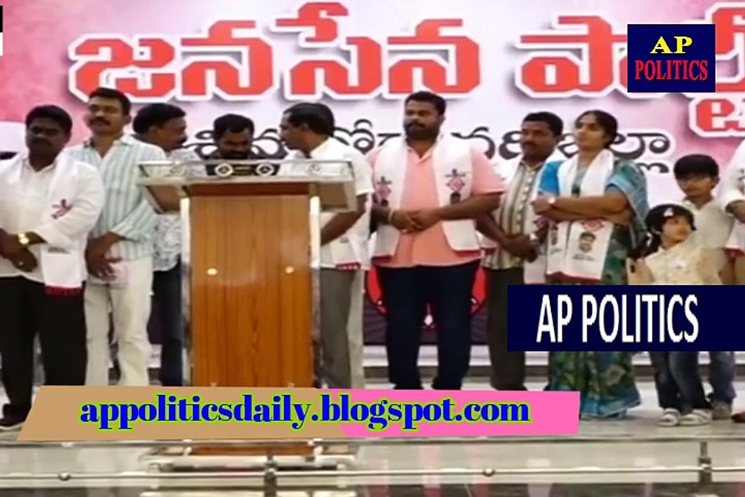 పవన్ కళ్యాణ్ చెప్పిన మాట కి ఫాన్స్ కన్నీళ్లు పెట్టుకున్నారు_ Pawan Heart Touching Word - AP Politics