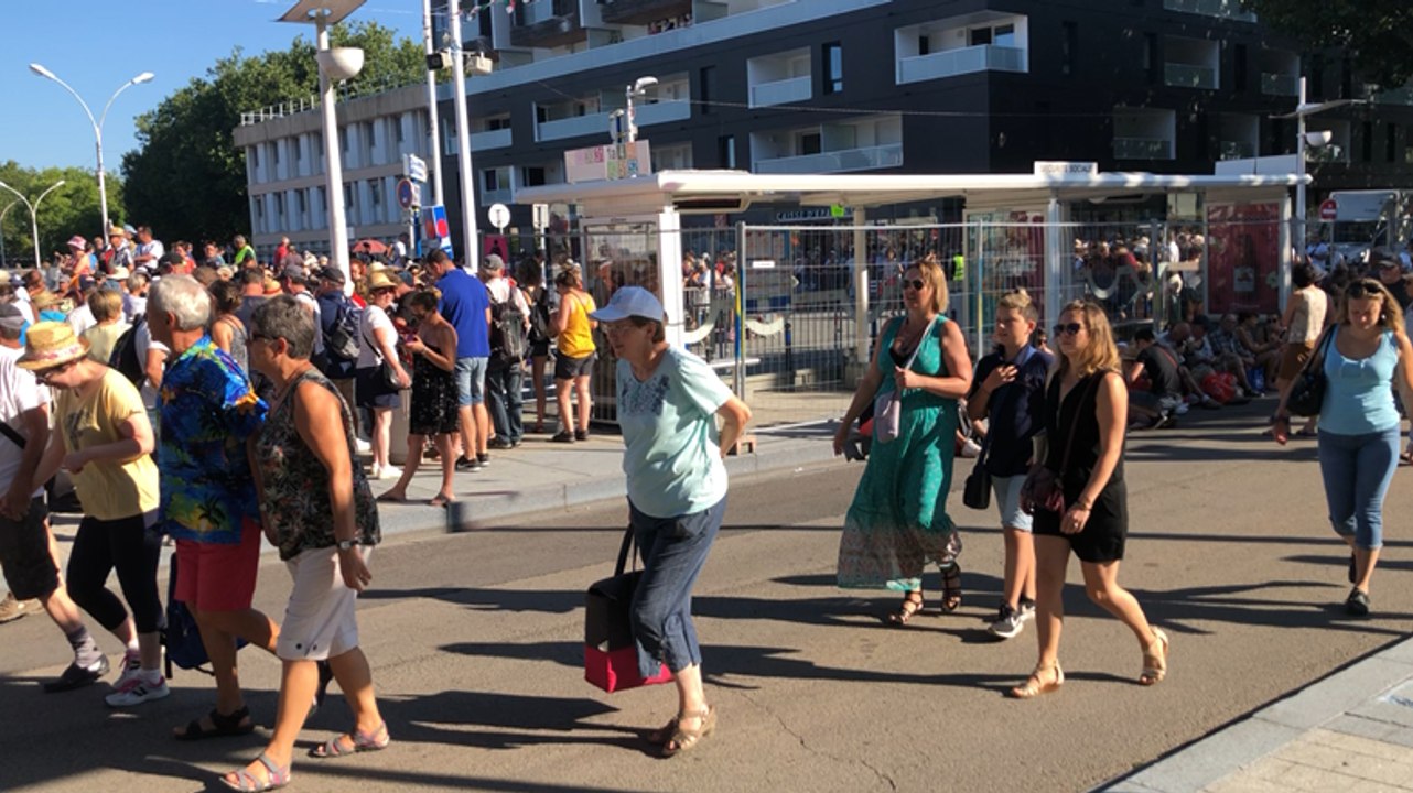 La foule se presse à la grande parade des nations celtes