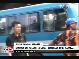 Warga Kembali Hadang Truk Sampah DKI di Perempatan Cileungsi