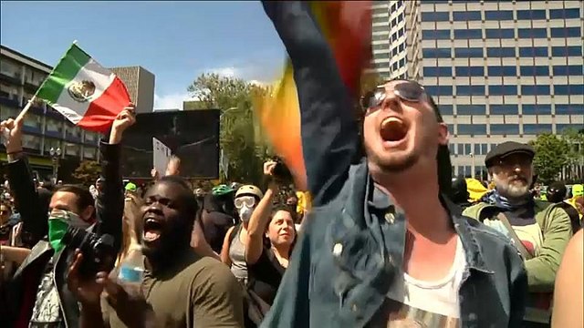 Protestos em Portland enfrentam extrema-direita e anti-fascistas
