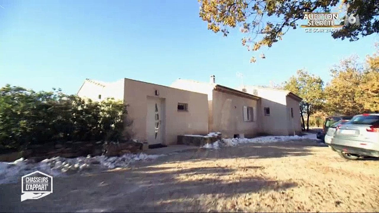 Stéphane Plaza ne valide pas du tout le choix d'un agent immobilier dans "Chasseurs d'appart" - Regardez