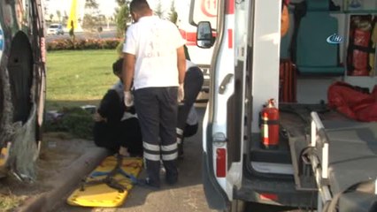 Servis Midibüsü Devrildi, Kurs Öğretmenleri Yaralandı