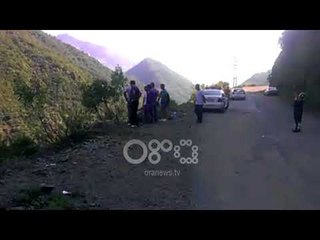 Ora News - Po shkonin në HEC e Komanit, makina me tre punëtorë bie në greminë