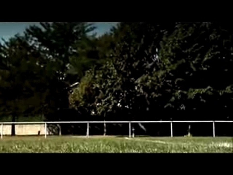 les lapins crétins font du rugby