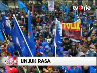 Buruh Demo di Istana Merdeka Tuntut PP Pengupahan Dicabut