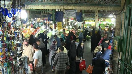 Download Video: Iran: sanzioni, le reazioni per le strade di Teheran