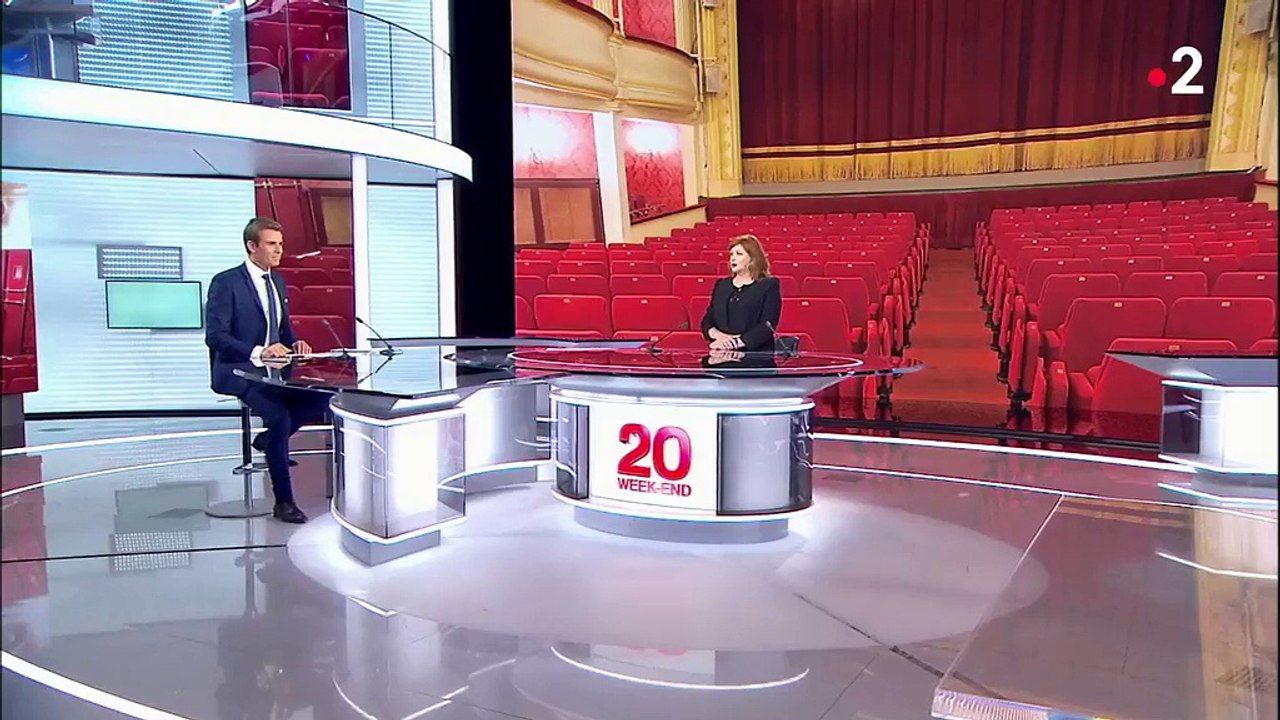 Théâtre : Catherine Jacob dans "Un fil à la patte" de Feydeau