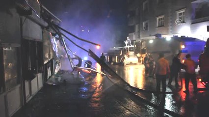 Yangında 4 Büfe Kullanılamaz Hale Geldi - Hakkari