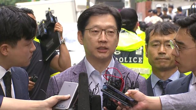 [현장영상] 김경수 경남지사, 피의자 신분 특검 출석 / YTN