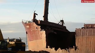 Ship Breaking by Demolition Shear