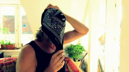 How to tie a bandanna the right way