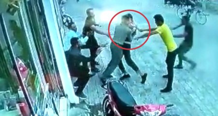 Konya'da, 2 Suriyelinin Kavgasında Makasla Yaralama Anı Kamereda