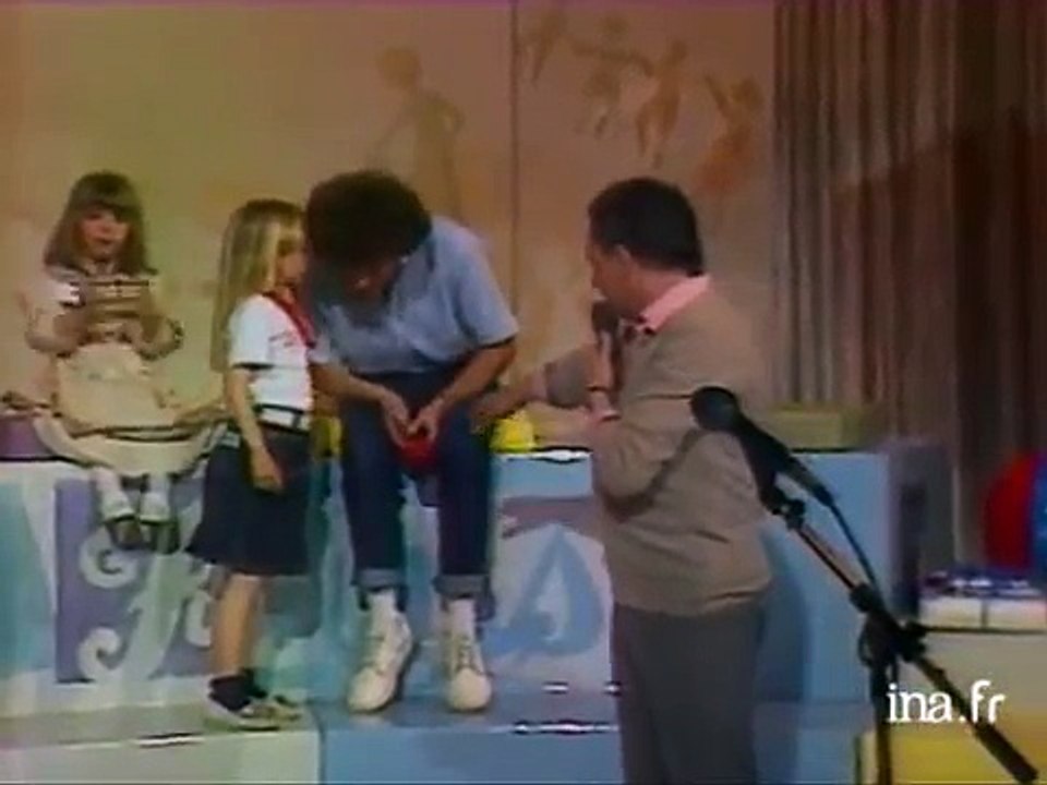 Culte: Lécole des Fans La 1ère télé de Vanessa Paradis | Archive INA