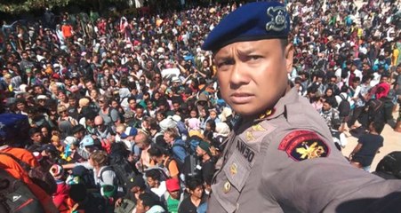 Endonezya'da 91 Kişinin Can Verdiği Depremde, Adadan Kaçmaya Çalışan Halkın İzdiham Görüntüleri Ortaya Çıktı