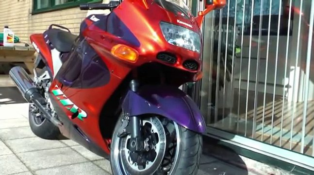 23 jaar nieuwe ZZR 1100 D vs ZZR 1400.