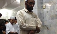 Viral, Imam Masjid Tetap Shalat Saat Gempa Terjadi di Lombok