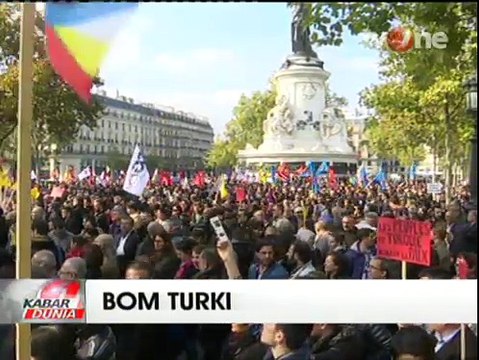 Warga Prancis Gelar Aksi Solidaritas Terkait Bom Ankara