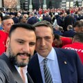 Kulüp Başkanı Ali Koç, Fenerbahçe Hayranı Alişan'a İmzalı Forma Hediye Etti