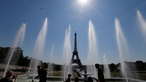 Los sintecho, en riesgo por la ola de calor en Francia